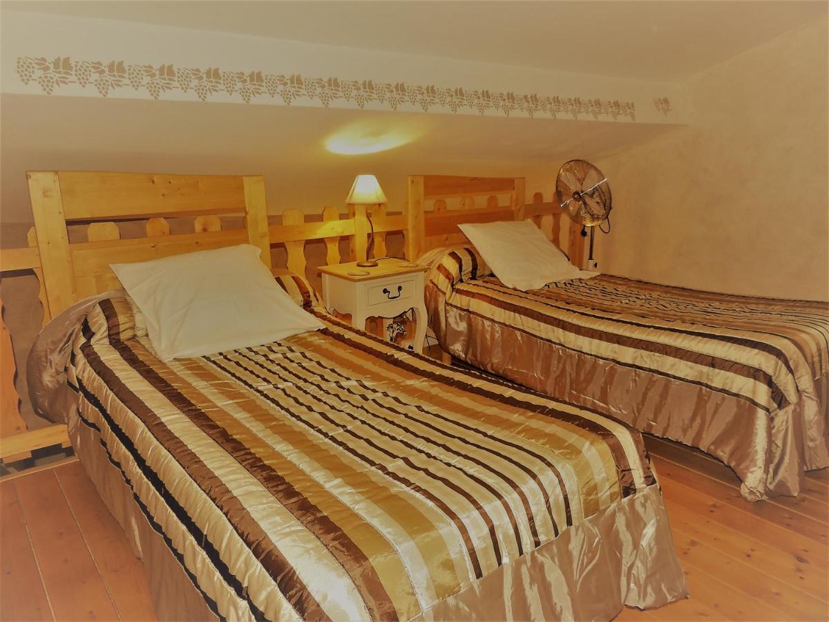 Chambres D'Hotes La Dorgisane Venterol  Luaran gambar